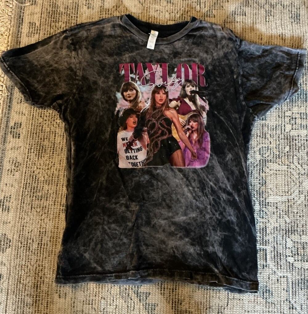 Taylor Swift Acid Wash Tee Shirt L Lane Seven Black Gray